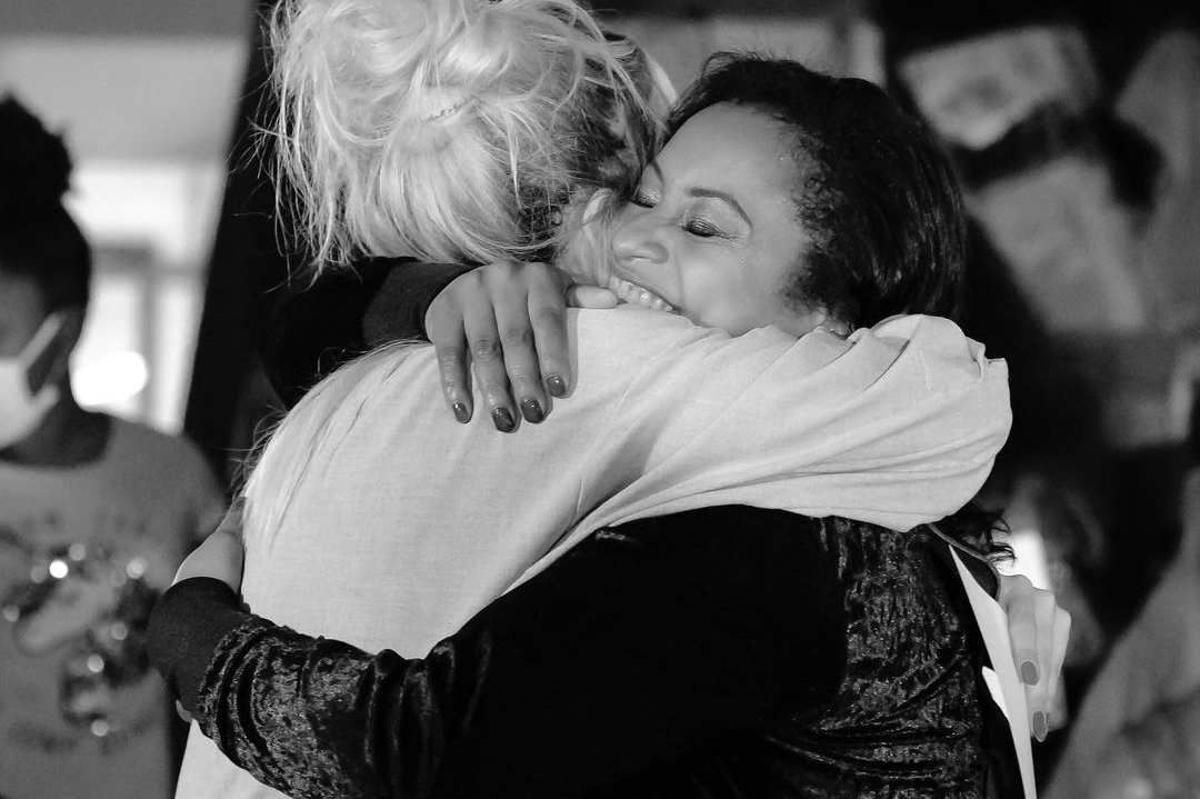 Entrega de diplomas do curso Moda Para Todas - Foto: Claudia Cardenette