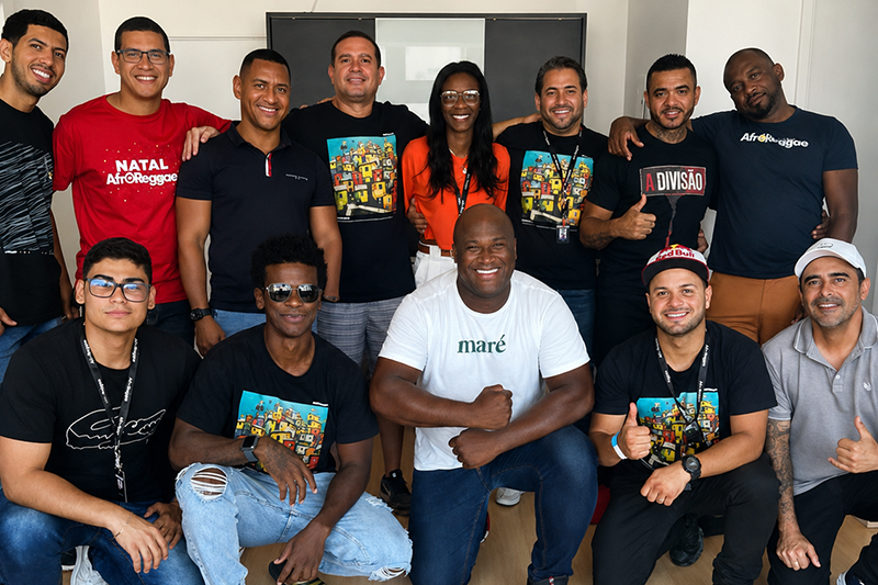 Naam&atilde; com o time do AfroReggae - Foto: arquivo pessoal 