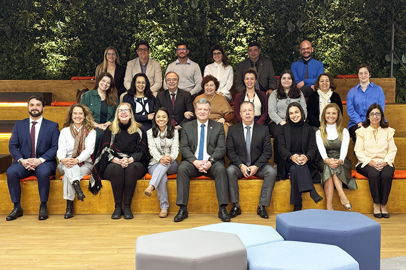 Andréa junto a outros participantes do SEMEAR - Foto: Marcos Ferreira | Ação Pela Paz