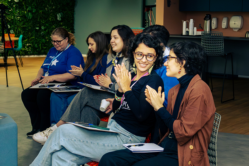 Jade Lopes e Isabella Santiago - Foto: Michel Mota | A&ccedil;&atilde;o Pela Paz