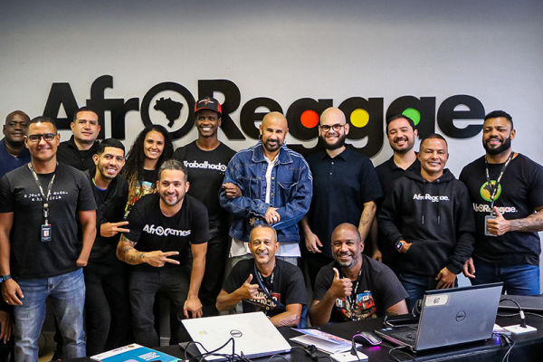 AfroReggae e Instituto Ação Pela Paz fortalecem parceria por reinserção de egressos prisionais