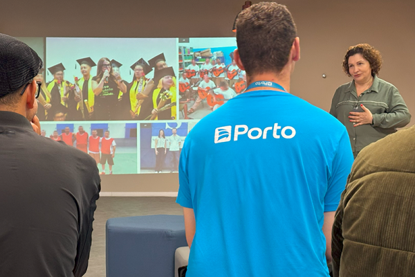 Colaboradores da Porto conhecem iniciativas de ressocialização em visita ao Ação Pela Paz
