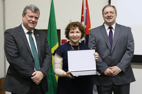 A&ccedil;&atilde;o pela Paz e SEMEAR recebem selo por atua&ccedil;&atilde;o na ressocializa&ccedil;&atilde;o em S&atilde;o Paulo